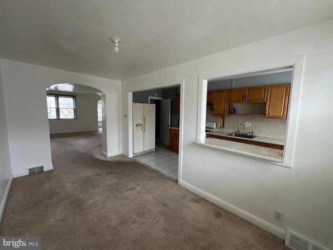 Building Photo - 6723 Leonard St