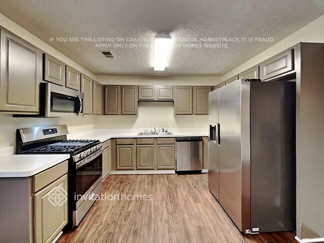 Foto del edificio - 151 Greenleaf Dr