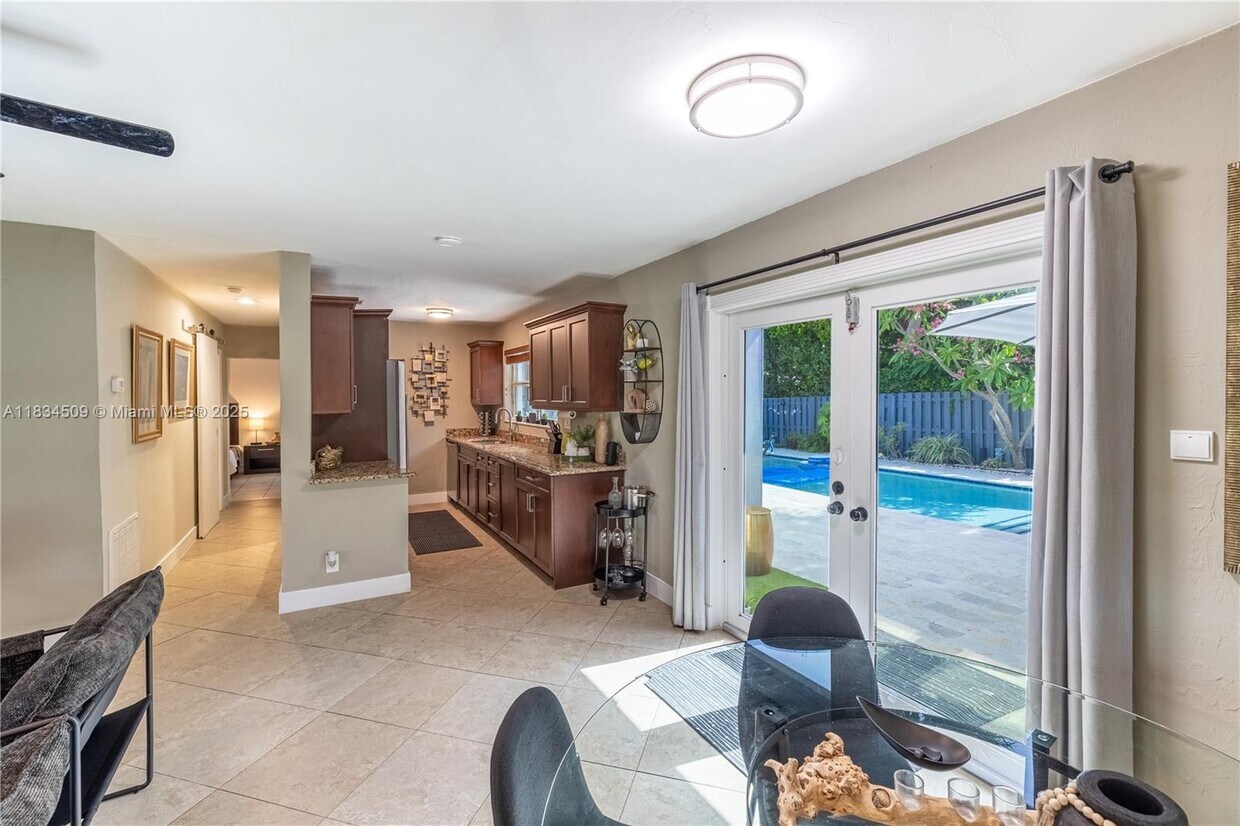 Foto principal - 505 SE 25th Ave