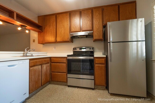 Building Photo - Amazing Downtown Los Gatos Location * One ...