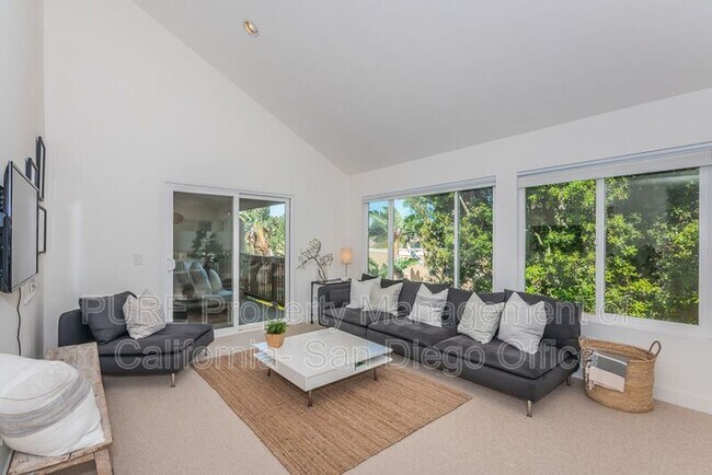 Foto del edificio - 930 Via Mil Cumbres