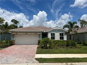 Building Photo - 331 Tamarindo Ln