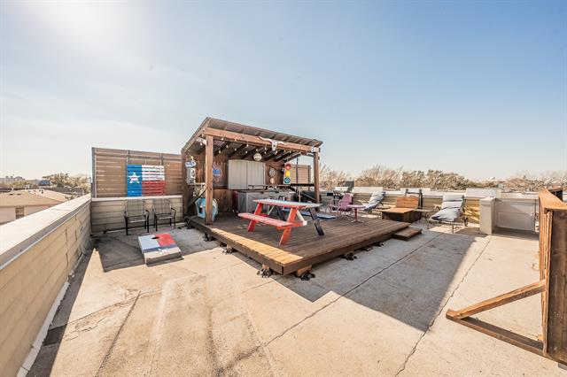 Foto del edificio - 3911 Gilbert Ave