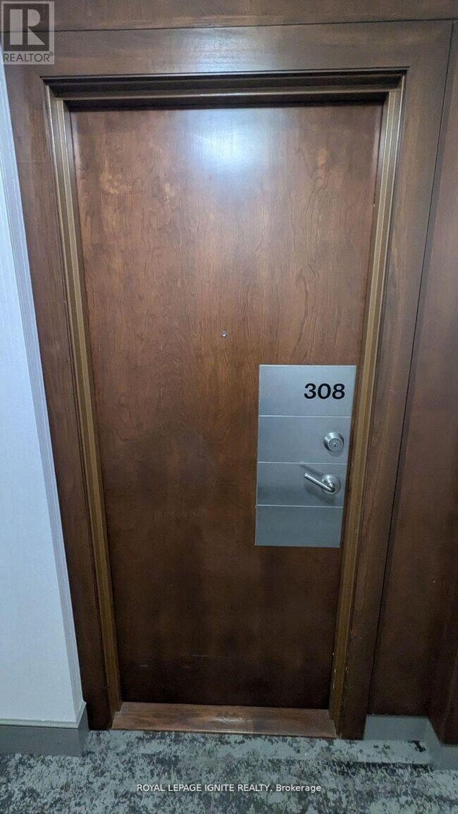 Photo du bâtiment - 310 Burnhamthorpe Rd W