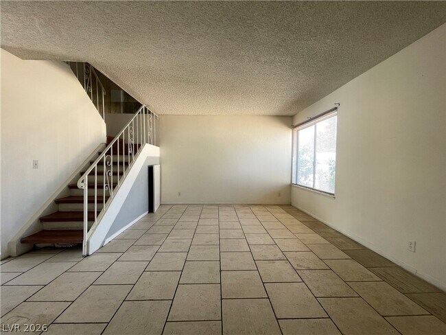 Foto del edificio - 3904 Blackford Pl