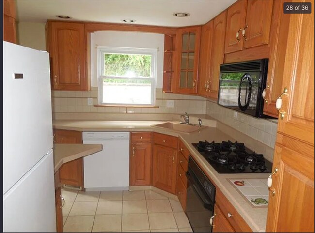 Foto del edificio - 3 Bedroom/1.5 Bath Home for RENT in 15235