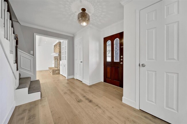 Building Photo - 506 Nottingham Oaks Trail