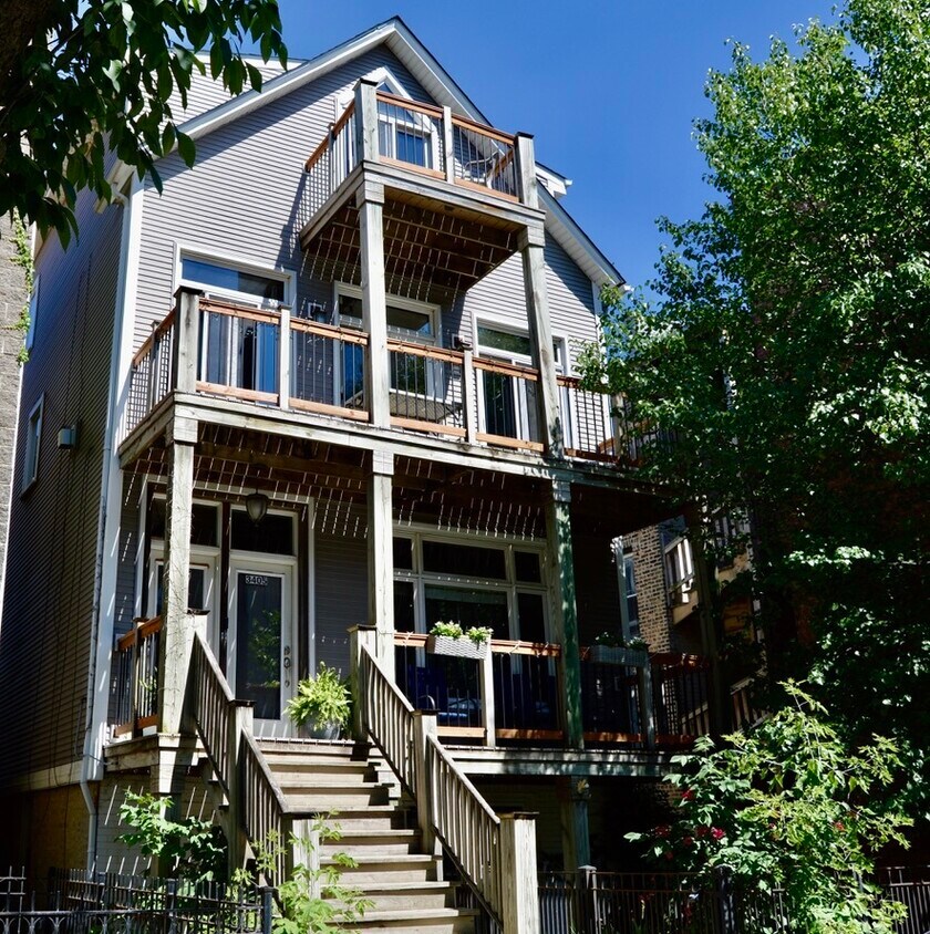 Foto principal - 3405 N Seminary Ave