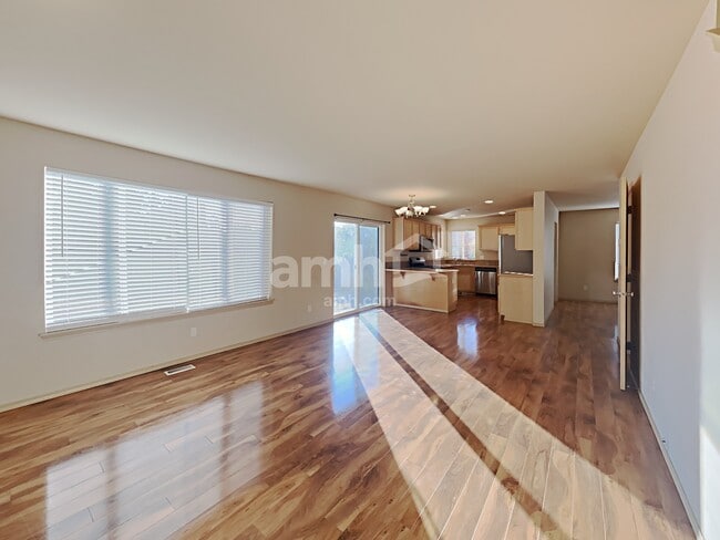 Foto del edificio - 9609 200th St E