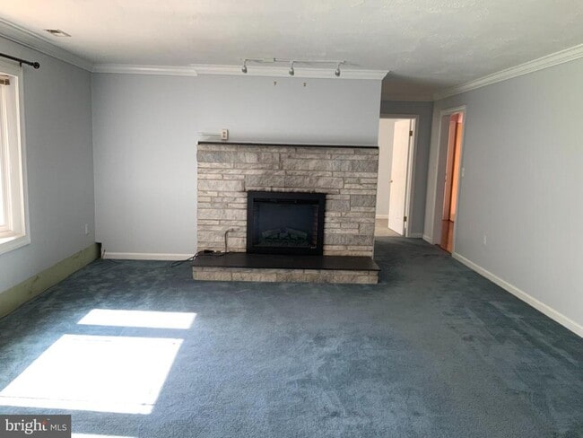 Building Photo - 15809 Mt Everest Ln