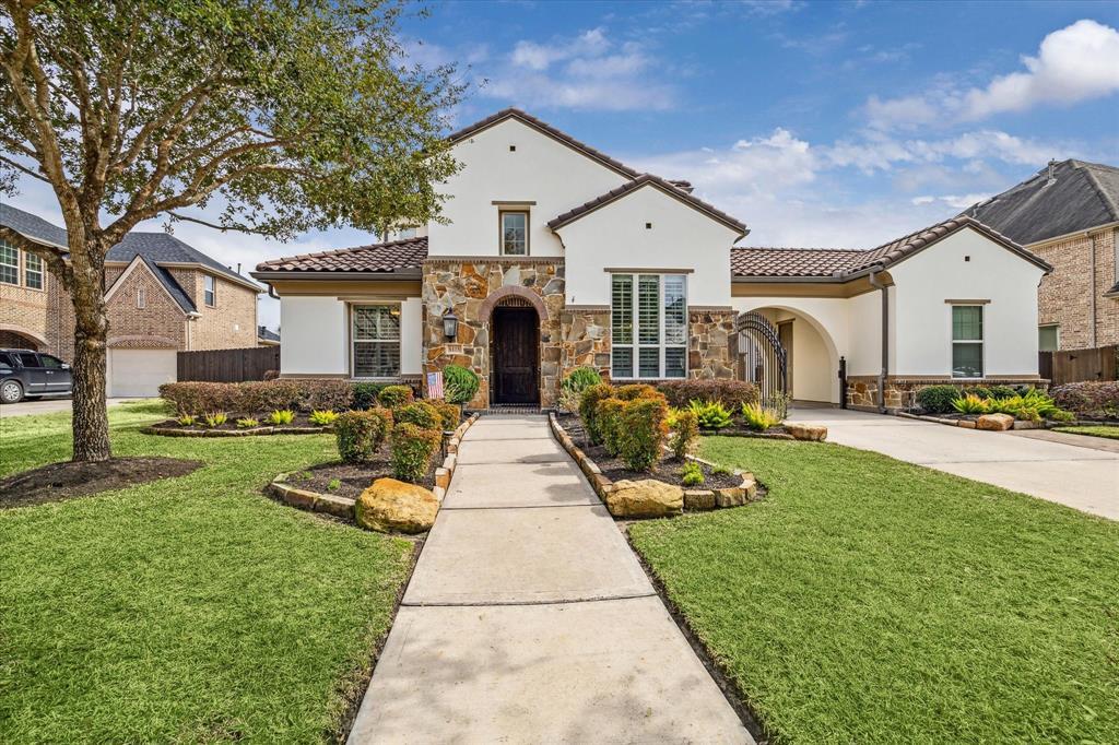 Foto principal - 6115 Majestic Pines Dr