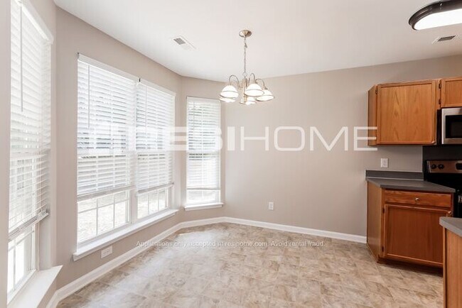Building Photo - 4017 Maple Shore Drive