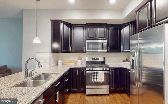 Building Photo - 7075 Darbey Knoll Dr