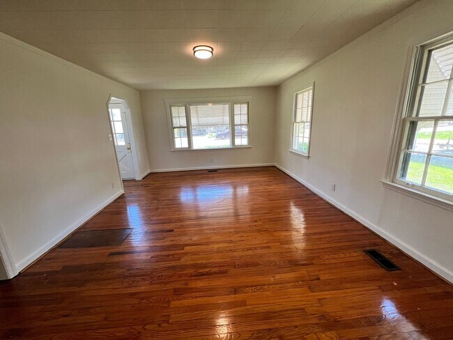 Foto del edificio - 1407 S Moore Rd
