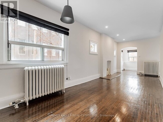 Building Photo - 29 Snowdon Ave