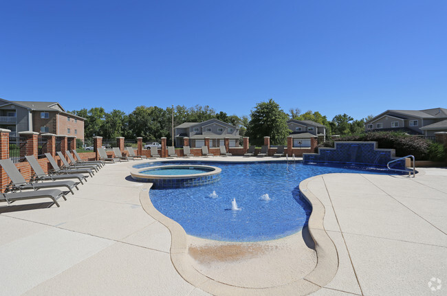 Pool - Pebblebrook Apartments