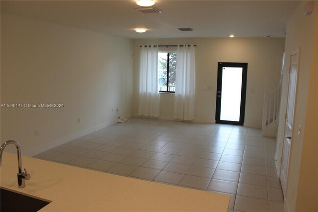 Building Photo - 8328 NW 43rd St