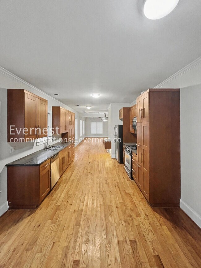 Foto del edificio - 3 Bed/2 Bath House/ Available Now!