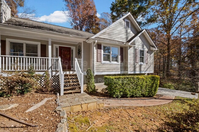 Building Photo - 225 Hawkins Farm Cir