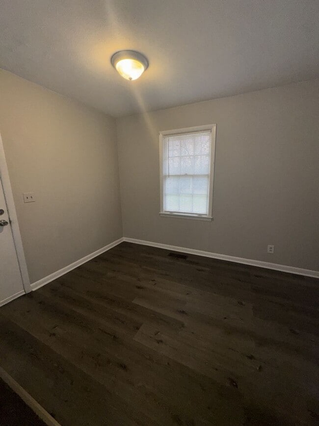 Building Photo - 1117 Steve Mar Dr