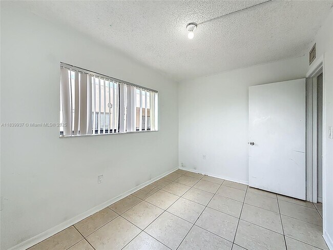 Foto del edificio - 8420 SW 133rd Avenue Rd
