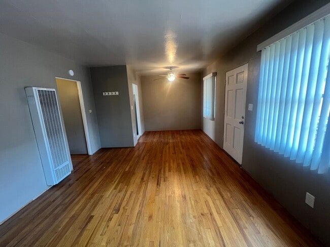 Building Photo - Updated 1 Bed / 1 Bath in Prime Hillcrest–...