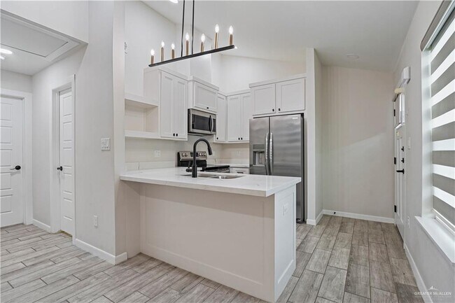 Foto del edificio - 3401 N L St