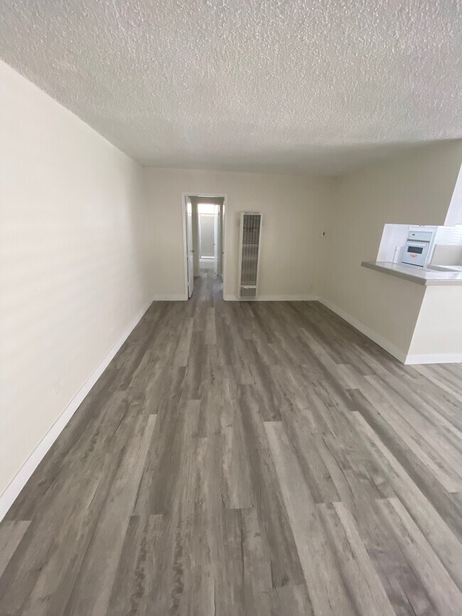 Foto del edificio - 3647 Vinton Ave