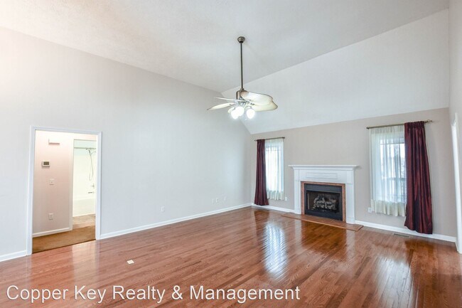 Building Photo - 3 br, 2 bath House - 645 Fallbrook Lane