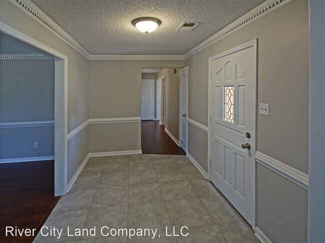 Foto del edificio - 4 br, 2 bath House - 5490 Craigmont Dr