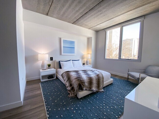 Foto del edificio - 719 W Sheridan Rd