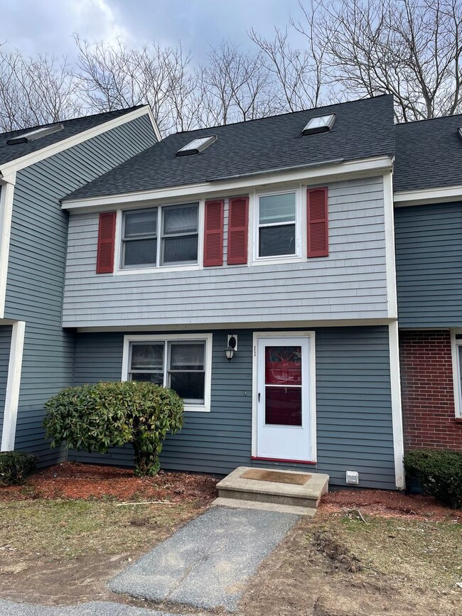 5959 Briarwood Rd Unit 11, Haverhill, MA 01832 Room for Rent in