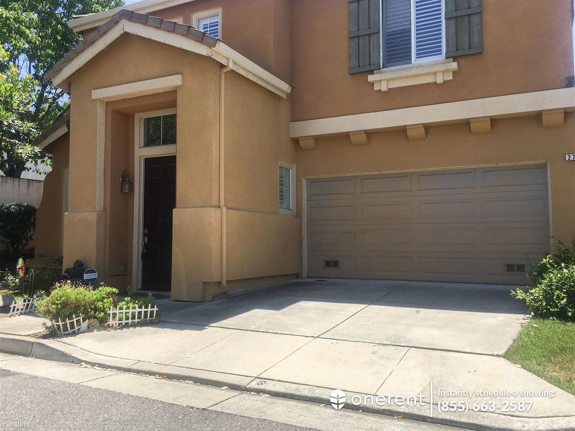 Primary Photo - 2769 Vineyard Park Ct