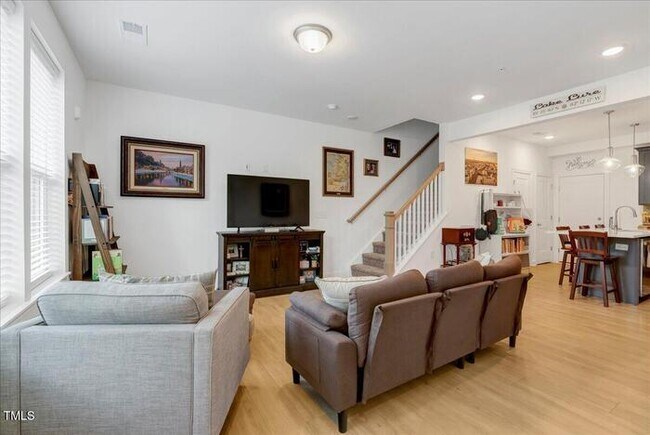 Building Photo - Build Equity While Leasing - Lease and Own...