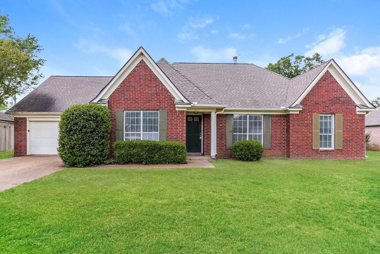 Foto principal - 4111 Meadow Ct Dr