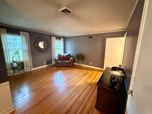 Foto del edificio - 4623 Leatherwood Ave