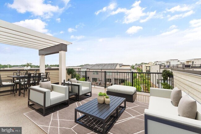 Building Photo - 23085 Sullivans Cove Sq
