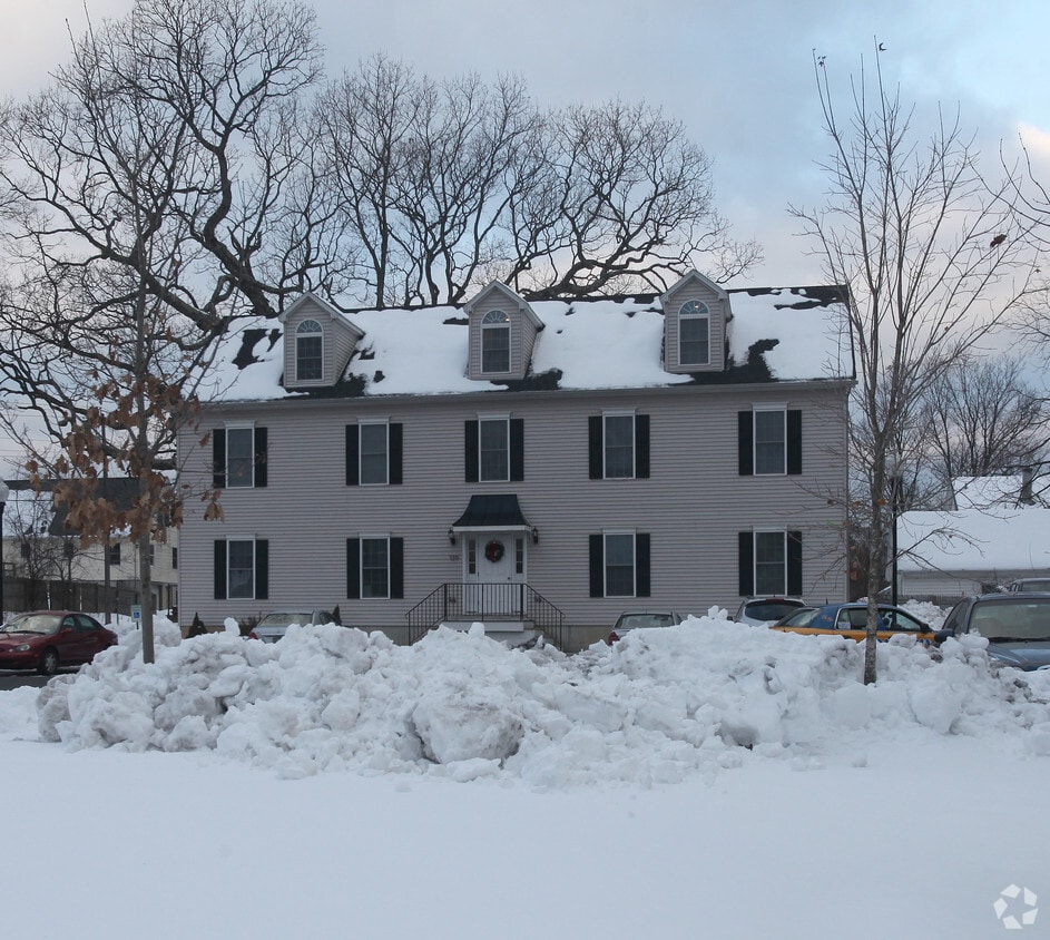 Edificio - Oakwood Apartments