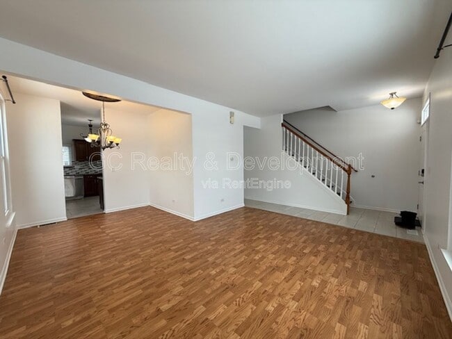 Building Photo - 885 Chelsea Ct