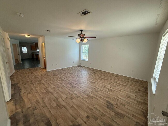 Foto del edificio - 1309 Bayshore Ct
