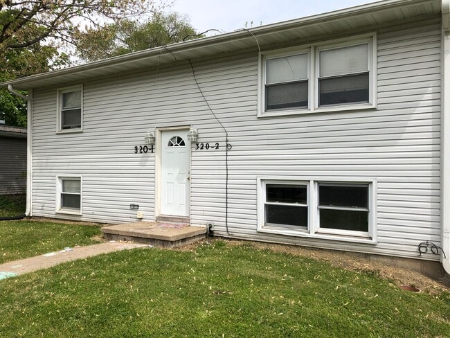 Building Photo - 320 W Barsi Blvd