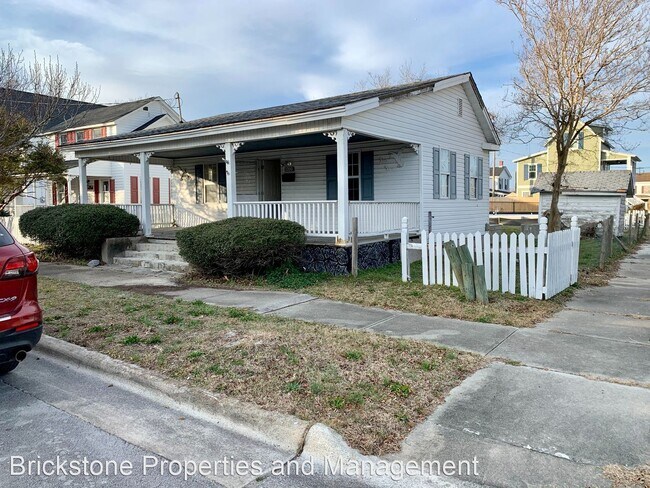 Building Photo - 2 br, 2 bath House - 1000 Fisher Street