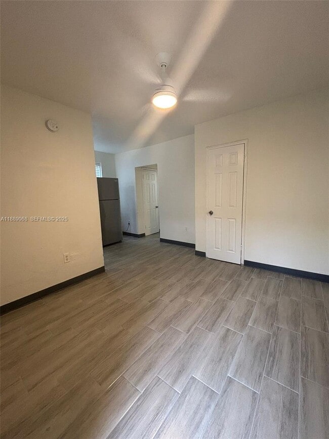 Foto del edificio - 708 NW 4th Ave