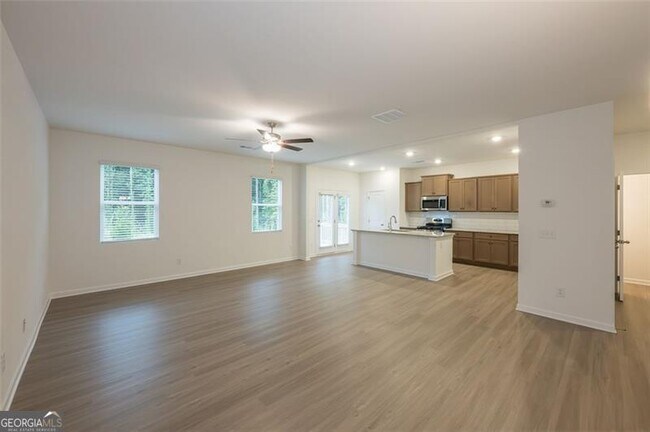 Foto del edificio - 182 Parkwood Dr