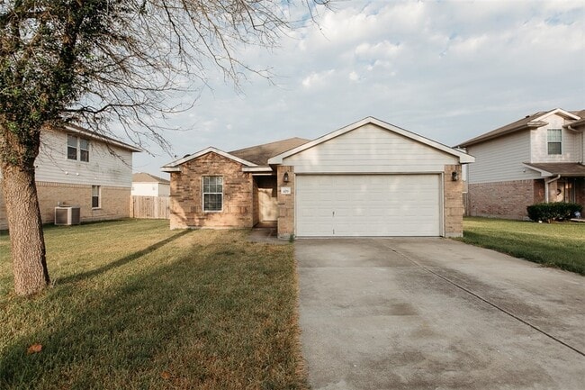Building Photo - 429 Blackman Tr