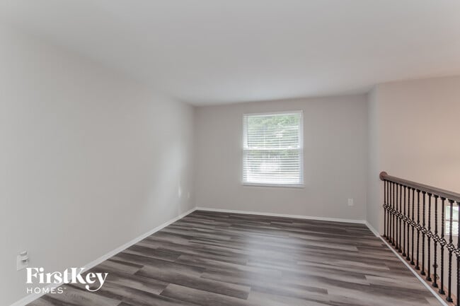 Building Photo - 7947 Monfreya Ct