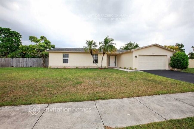 Building Photo - 17420 SW 109th Ave