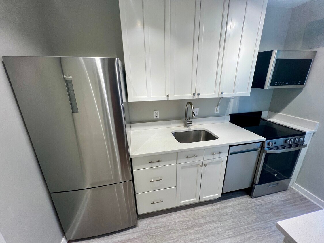 Foto principal - 17 Auburn Ct