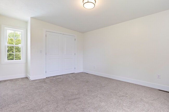 Building Photo - 116 Winchester Dr