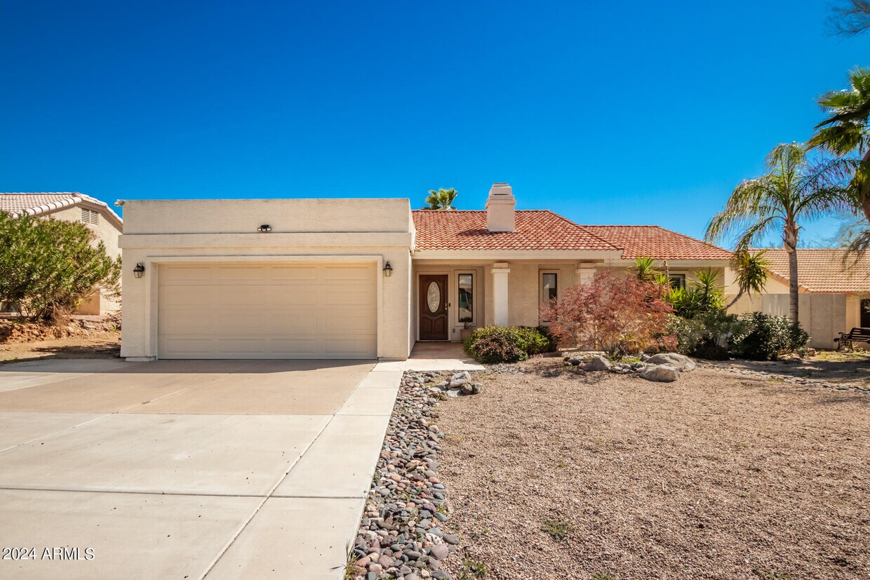 Primary Photo - 14205 N Westminster Pl